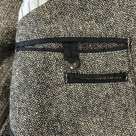 EUC Hugo Boss jacket - Picture 9 of 15